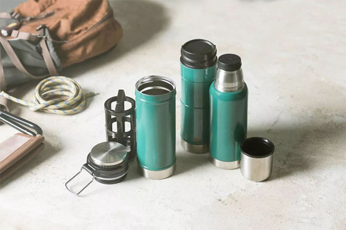 Thermos flask with cup – factors to consider for safe use